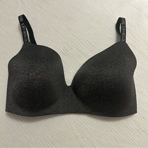 Victoria’s Secret T-shirt Lightly Lined Wireless Bra Sz 38DDD 38F